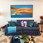Frente Mar- Apto Pe Na Areia Com Charme E Conforto